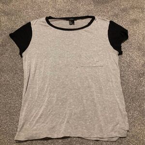 Forever 21 womens tshirt size medium